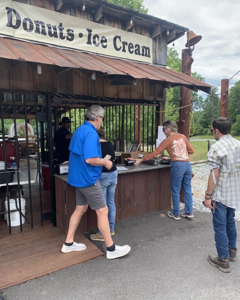 things to do in clarkesville